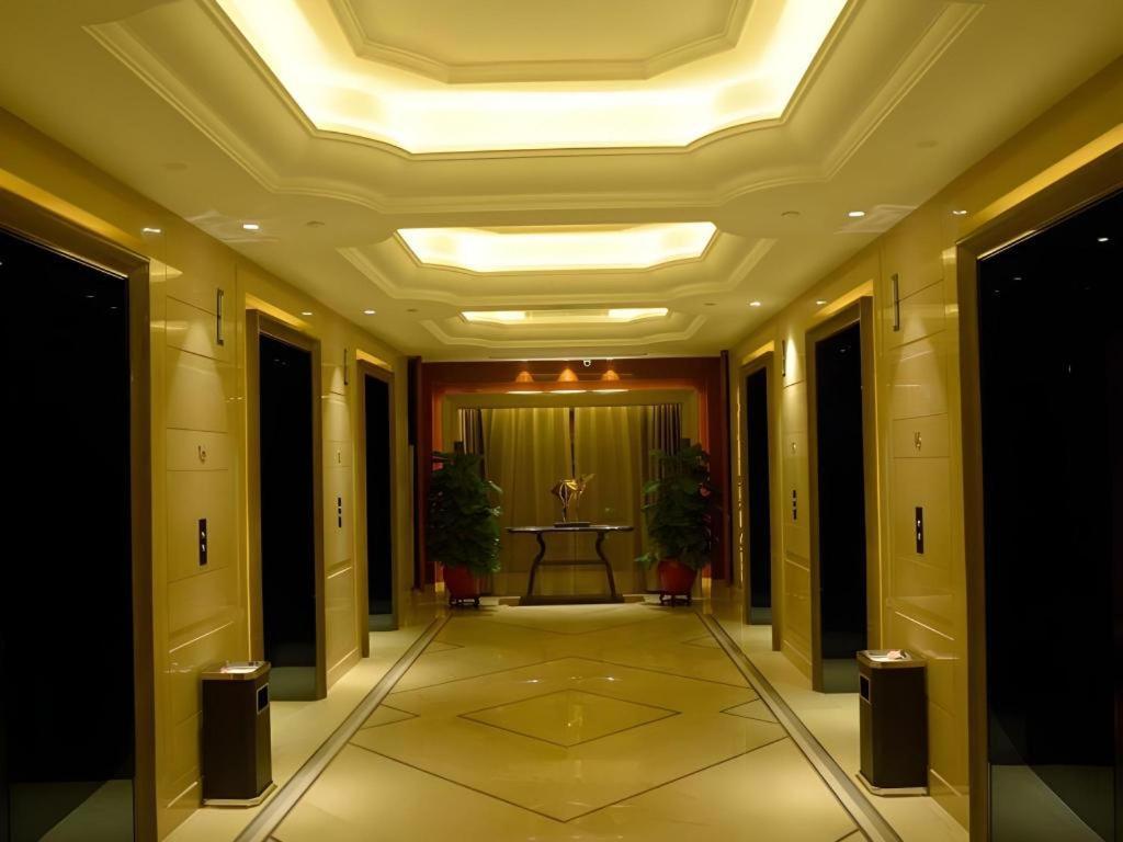 Wyndham Grand Plaza Royale Xianglin Shaoyang Hotel Exterior photo