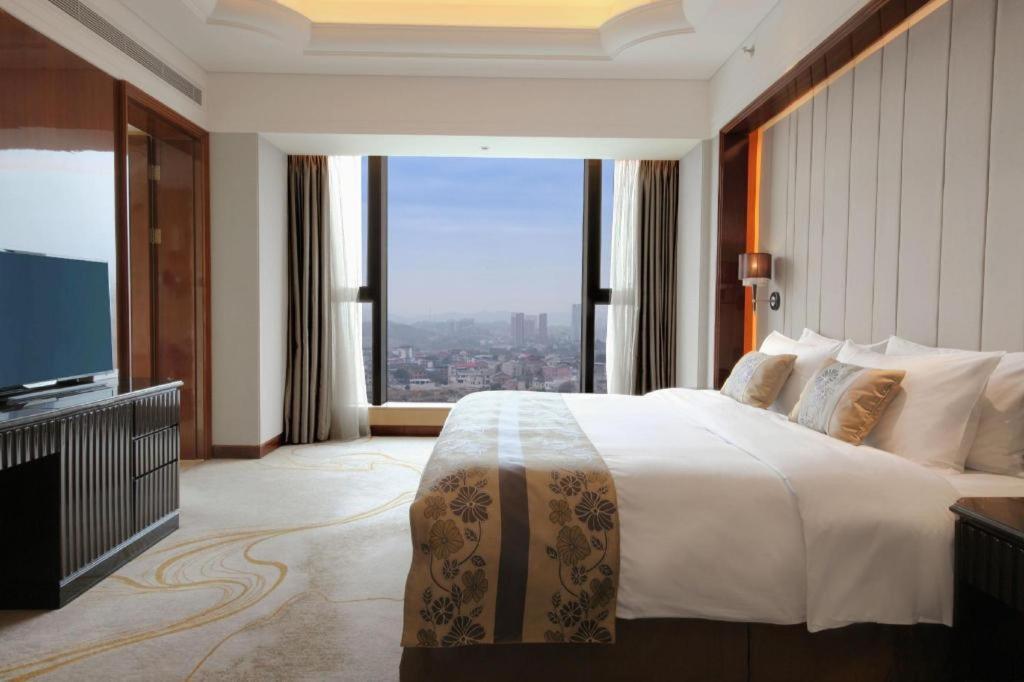 Wyndham Grand Plaza Royale Xianglin Shaoyang Hotel Exterior photo